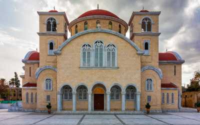 Nikozja stolica dwóch Cyprów z Pafos